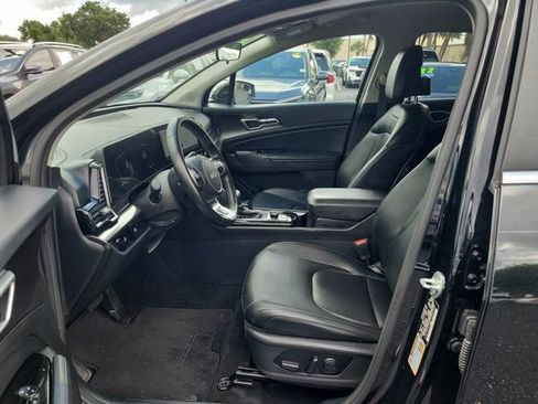 Used 2023 Kia Sportage EX FWD image 14