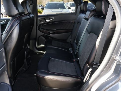 Used 2021 Ford Edge ST-Line image 13