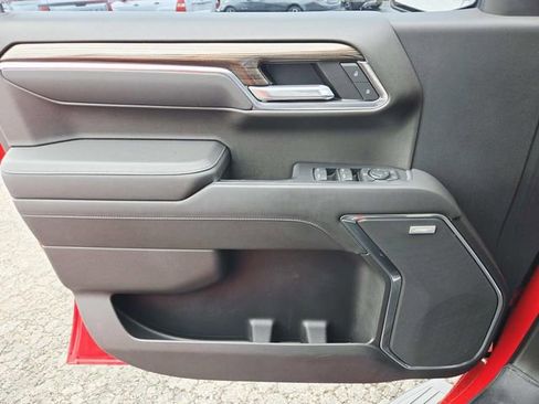 Used 2022 Chevrolet Silverado 1500 LT Trail Boss w/ LT Trail Boss Premium Package image 31