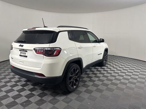 Used 2021 Jeep Compass Latitude w/ Driver Assistance Group AWD/4WD image 4