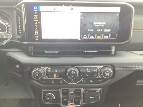 New 2026 Jeep Wrangler Unlimited Sahara AWD/4WD image 12