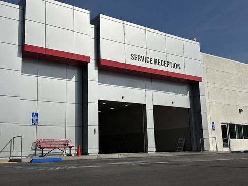 Used 2022 Nissan Sentra SR w/ Midnight Edition image 31