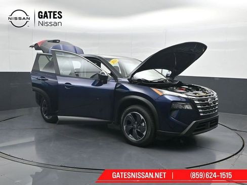 Used 2024 Nissan Rogue SV FWD image 53