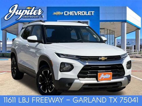 Certified 2023 Chevrolet TrailBlazer LT FWD image 1