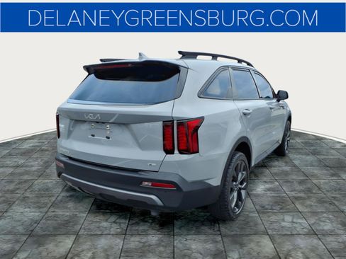 Used 2023 Kia Sorento X-Line EX image 3