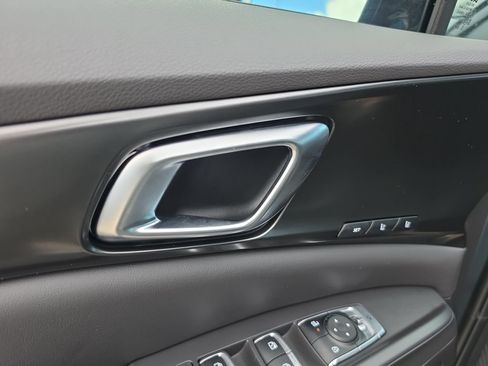 New 2027 Kia Carnival SX Prestige FWD image 18
