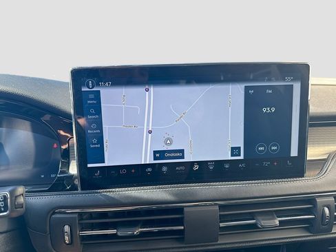 Used 2023 Lincoln Corsair AWD image 17