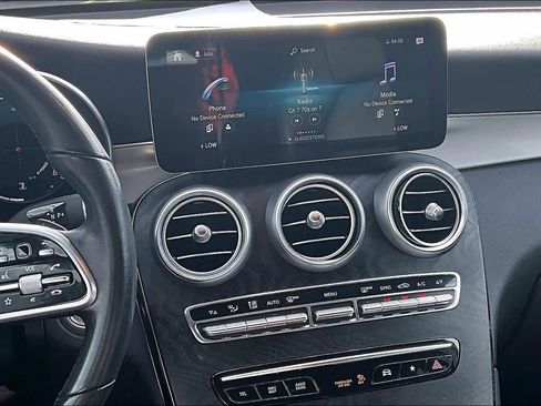 Certified 2022 Mercedes-Benz GLC 300 image 7