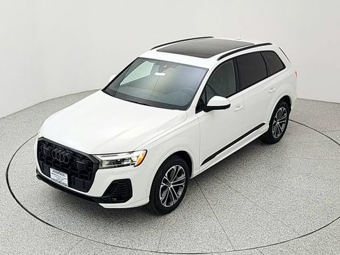 Used 2025 Audi Q7 2.0T Premium Plus w/ Premium Plus Package AWD/4WD image 13