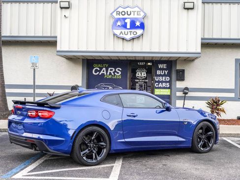 Used 2020 Chevrolet Camaro LT RWD image 6