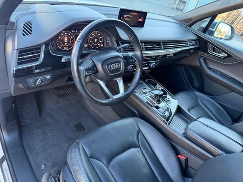 Used 2018 Audi Q7 3.0T Prestige w/ Prestige Package AWD/4WD image 21
