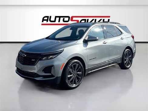 Used 2024 Chevrolet Equinox RS w/ RS Leather Package image 3