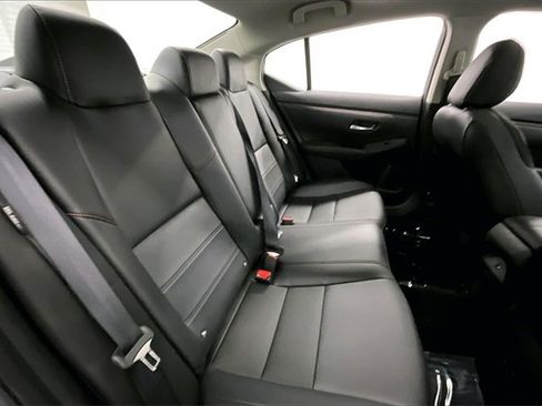 New 2025 Nissan Sentra SR w/ SR Premium Package image 31