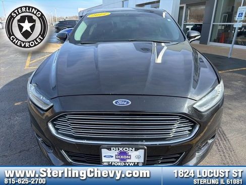 Used 2014 Ford Fusion Titanium image 2