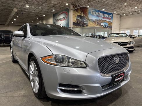 Used 2011 Jaguar XJ image 1