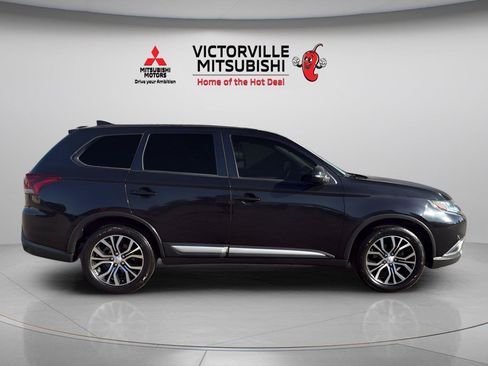 Used 2018 Mitsubishi Outlander SE FWD image 8