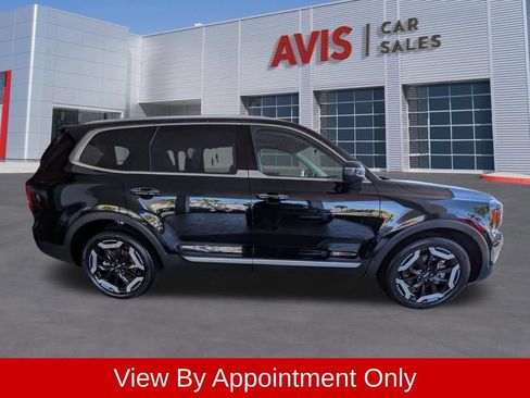 Used 2025 Kia Telluride S FWD image 5