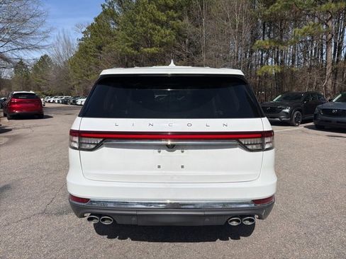 Used 2023 Lincoln Aviator AWD w/ Premium Package image 7