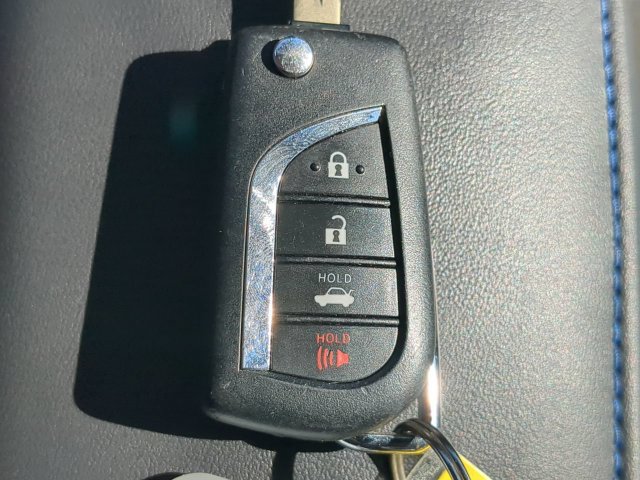 Used 2021 Toyota Corolla SE FWD image 23