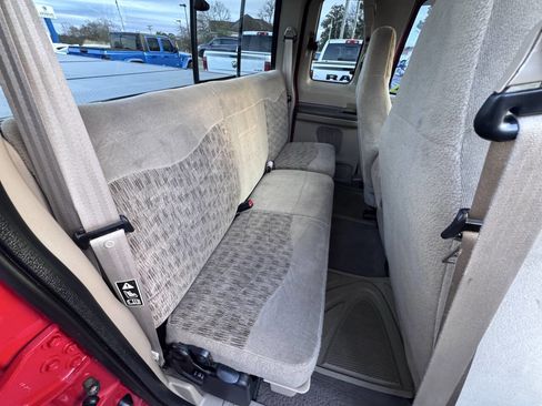 Used 2000 Ford F250 XLT image 43