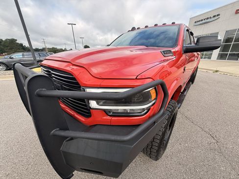 Used 2022 RAM 3500 Laramie w/ Night Edition AWD/4WD image 10