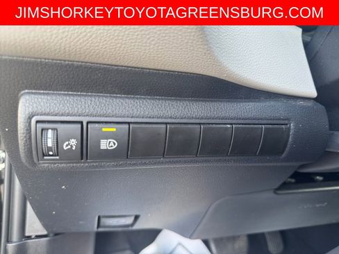 Used 2024 Toyota Corolla LE FWD image 29
