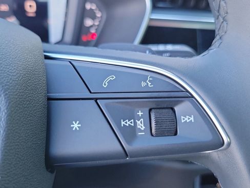 New 2025 Audi Q3 2.0T Premium image 21