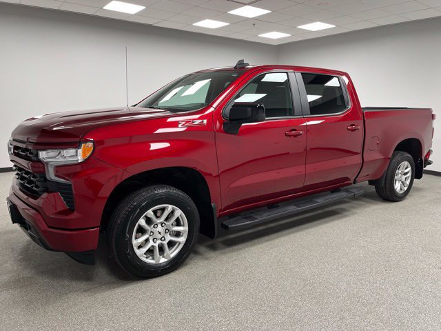 Used 2024 Chevrolet Silverado 1500 RST AWD/4WD image 5