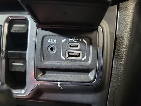 Used 2023 Jeep Wrangler Unlimited Sahara AWD/4WD image 22