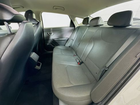 Used 2025 Kia K4 LXS image 26