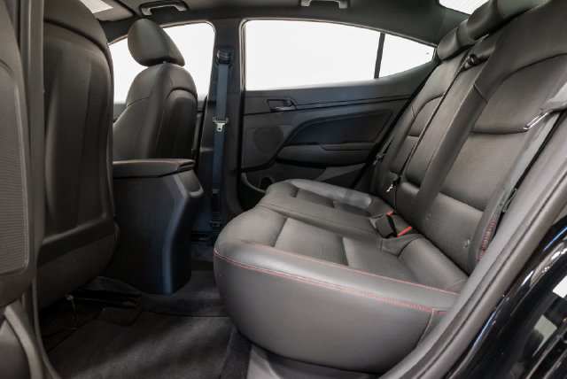 Used 2018 Hyundai Elantra Sport w/ Sport Premium Package 03 FWD image 27