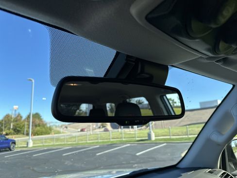 Certified 2024 Toyota 4Runner TRD Off-Road Premium image 27