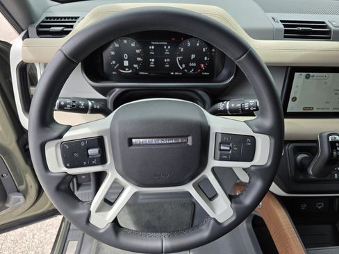Certified 2023 Land Rover Defender 110 X-Dynamic SE AWD/4WD image 18