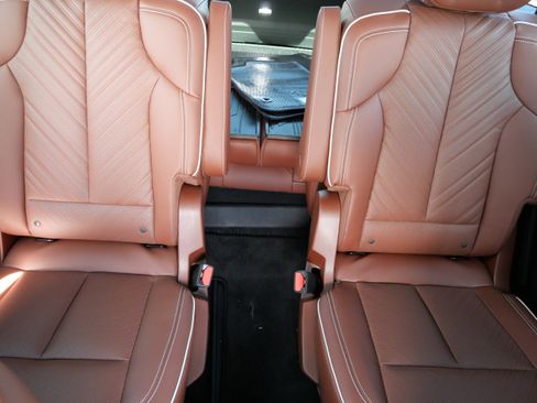 Used 2026 Cadillac Vistiq Platinum w/ LPO, Floor Liner Package AWD/4WD image 13