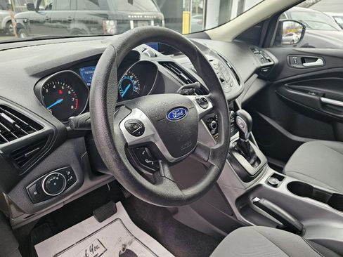 Used 2015 Ford Escape SE image 18