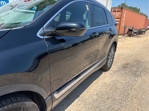 Used 2020 Honda CR-V Touring image 12