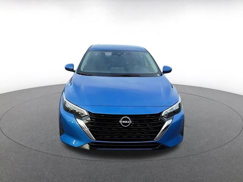 Used 2025 Nissan Sentra SV image 4