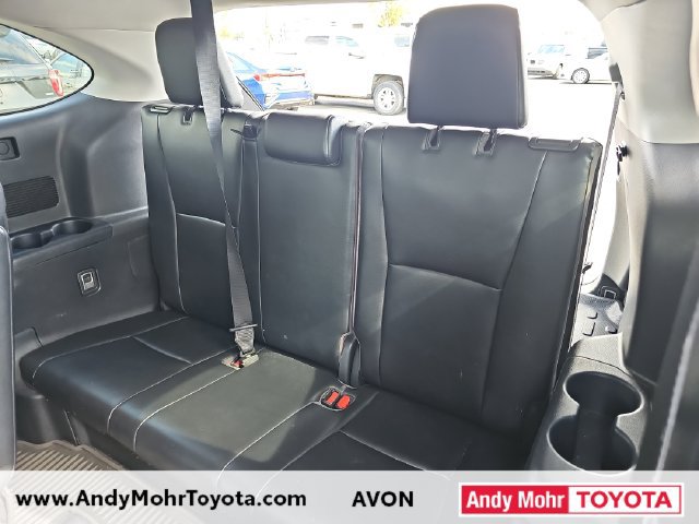 Used 2022 Toyota Highlander XLE FWD image 17