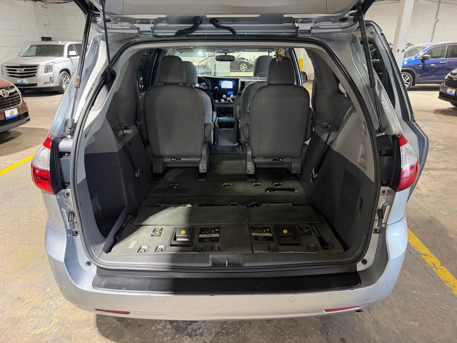 Used 2016 Toyota Sienna XLE Premium w/ Protection Package AWD/4WD image 8