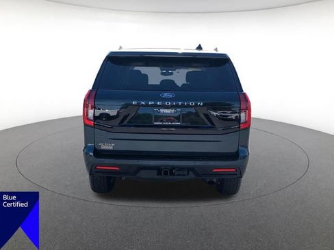 Certified 2025 Ford Expedition Active AWD/4WD image 4
