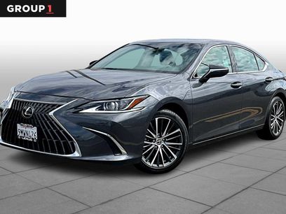 Used 2025 Lexus ES 300h w/ Premium Package