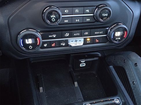 Used 2025 Ford Bronco Raptor image 25