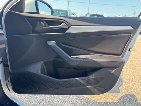 Used 2025 Volkswagen Jetta S image 14