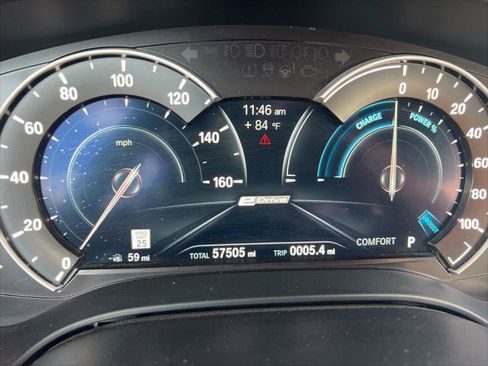 Used 2018 BMW 530e w/ Premium Package 2 RWD image 19