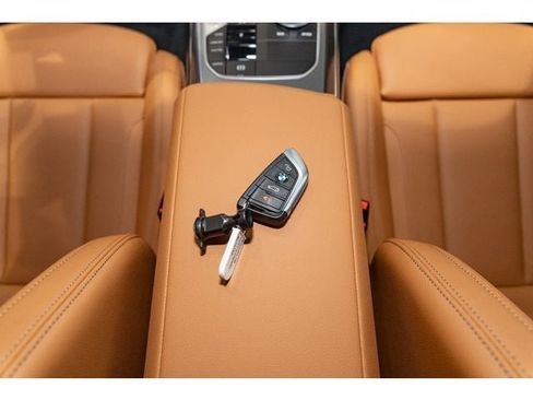 New 2026 BMW 330i xDrive Sedan w/ M Sport Package image 80