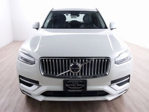 Certified 2025 Volvo XC90 T8 Plus w/ Protection Package Premier image 2