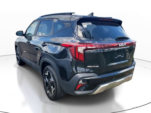 Used 2025 Kia Seltos S image 7