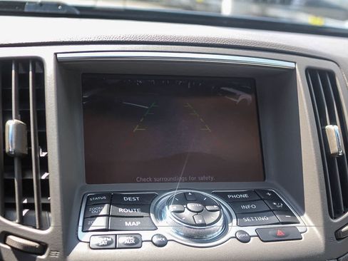 Used 2015 INFINITI Q40 w/ Navigation Package RWD image 32