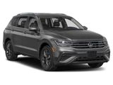 Certified 2022 Volkswagen Tiguan SE image 6