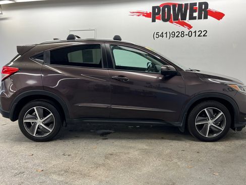 Used 2022 Honda HR-V EX image 2